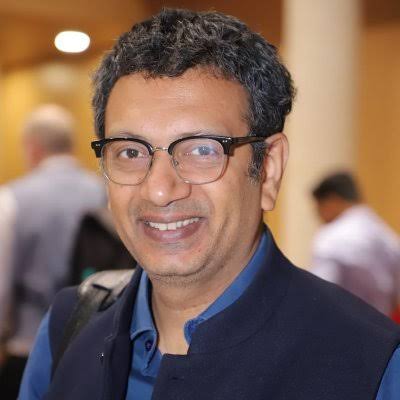 Photo of Prof. Sameer Sapra